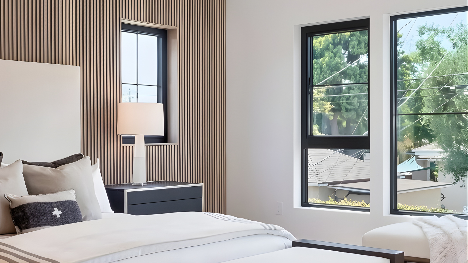 VLX 500 Single & Double Hung Window in Pinecrest, FL | Sightline Windows & Doors Pinecrest - detail 4